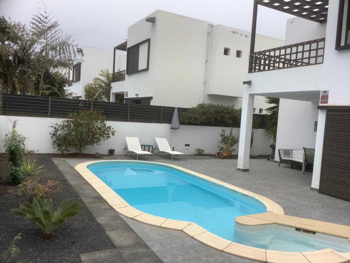 Modern Villa With Sea Views كوستا تاغيسي المظهر الخارجي الصورة